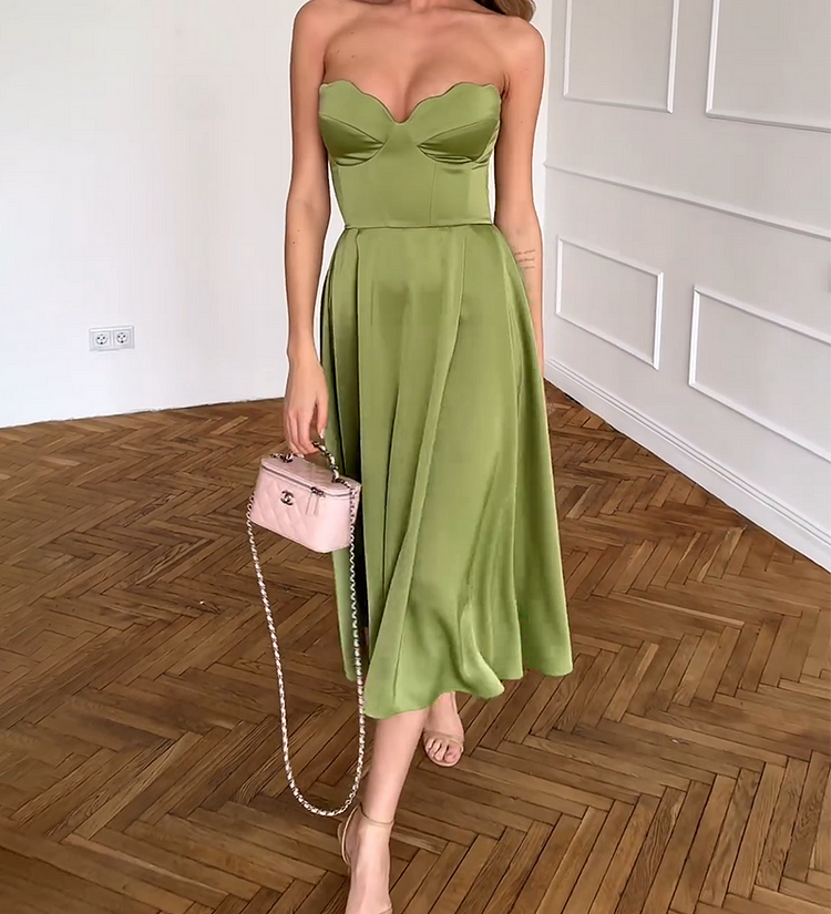 Liora | Abito Midi Elegante Senza Spalline