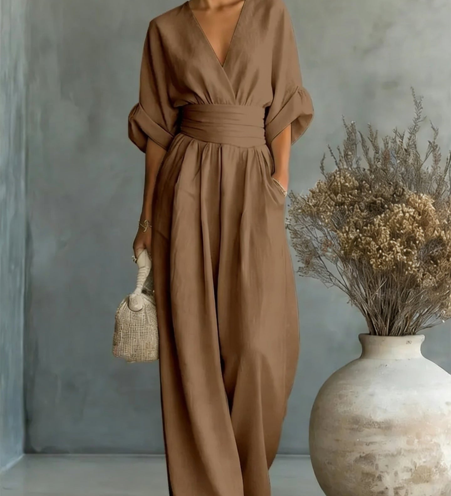 Abito Elegante a V, Schiena Nuda e Maniche Fluide