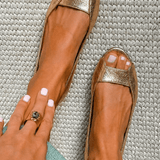 Adelina | Sandali dorati, comodi ed eleganti
